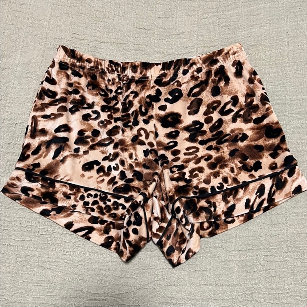 JUICY | Couture Velour Shorts
